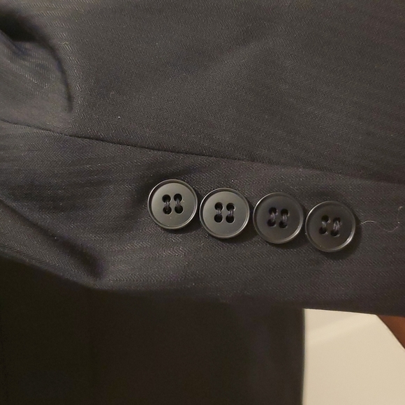 Andrew Fezza Suit 46L 38x32 no tears, holes or missing buttons - Picture 6 of 16